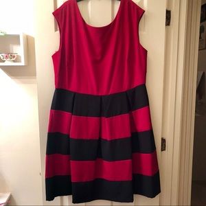 Perfect dress for the holidays ❤️